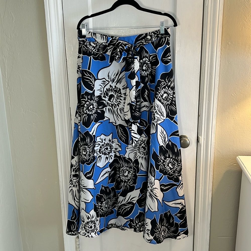 Cupio Long Flowing Floral Maxi Skirt Sz M